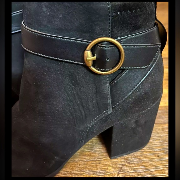 Vionic Women's Tenley Bootie Leather Suede Water Repellent Block/Square Toe - Picture 15 of 15